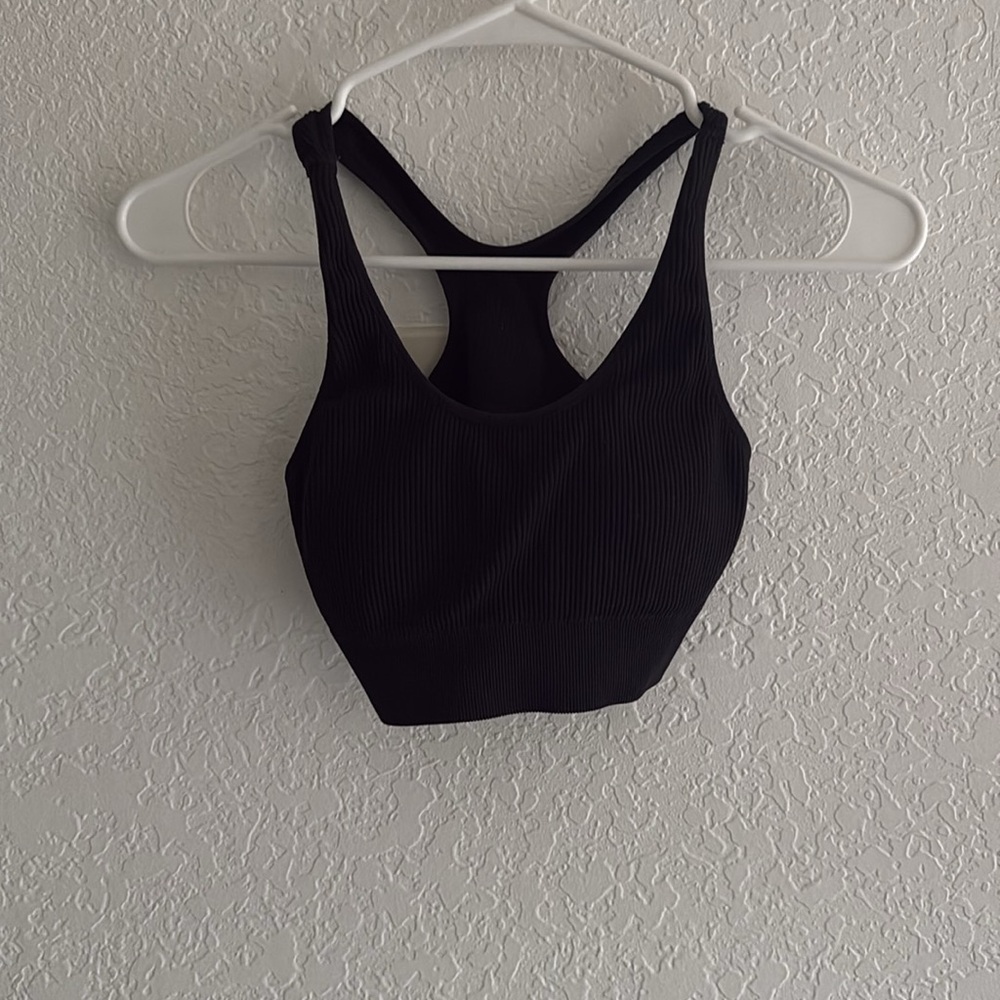Seamless Ribbed Sports Bra - Black